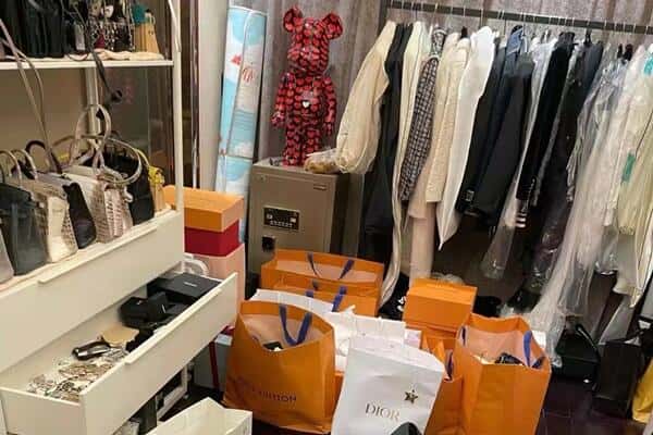 勐海县回收一线品牌衣服
